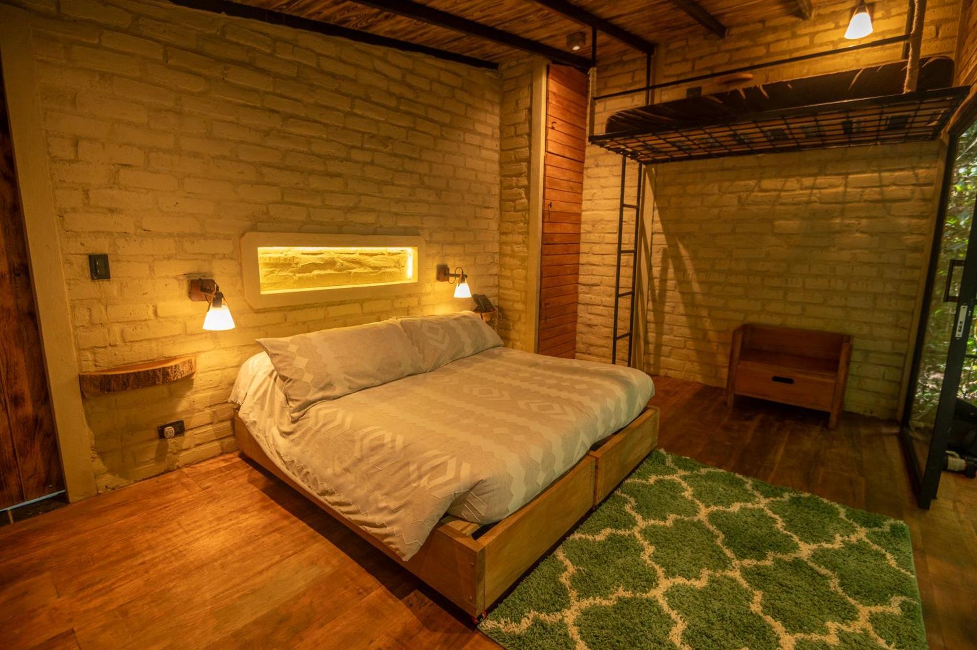 Puerto Misahuallí Hamadryade Lodge מראה חיצוני תמונה
